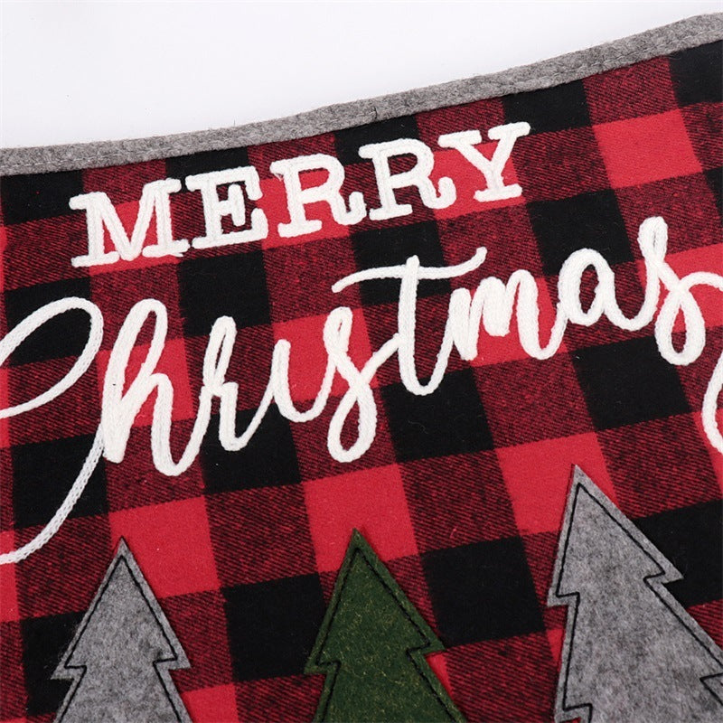 Black red plaid Christmas tree skirt, view 3 - MRSLM