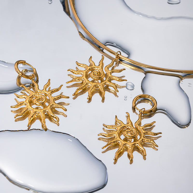 Sunflower pendant necklace, view 8 - MRSLM