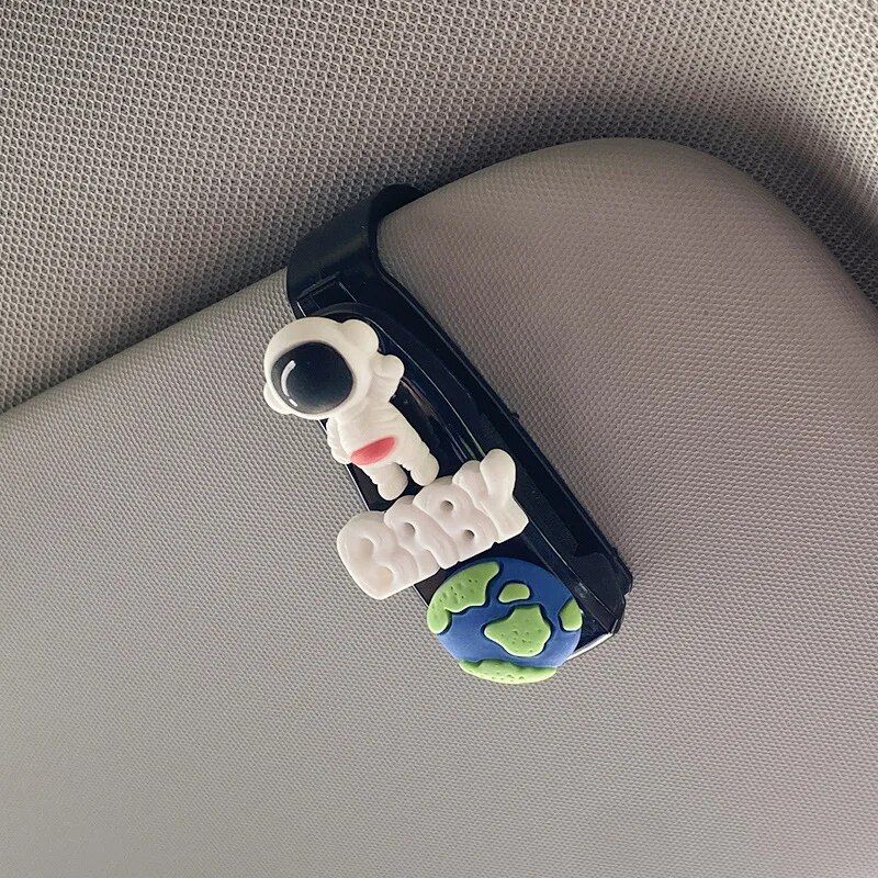 Compact car sun visor organizer with sunglasses holder, view 8 - MRSLM