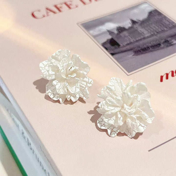 Chic White Floral Stud Earrings