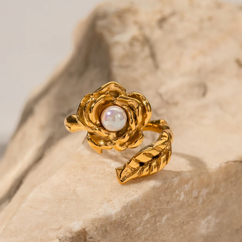 gold stainless camellia ring with shellfish beads - MRSLM