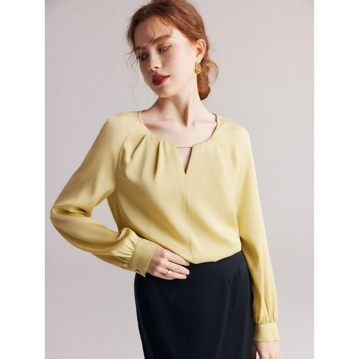 Chic Silk Blend Raglan Sleeve Blouse