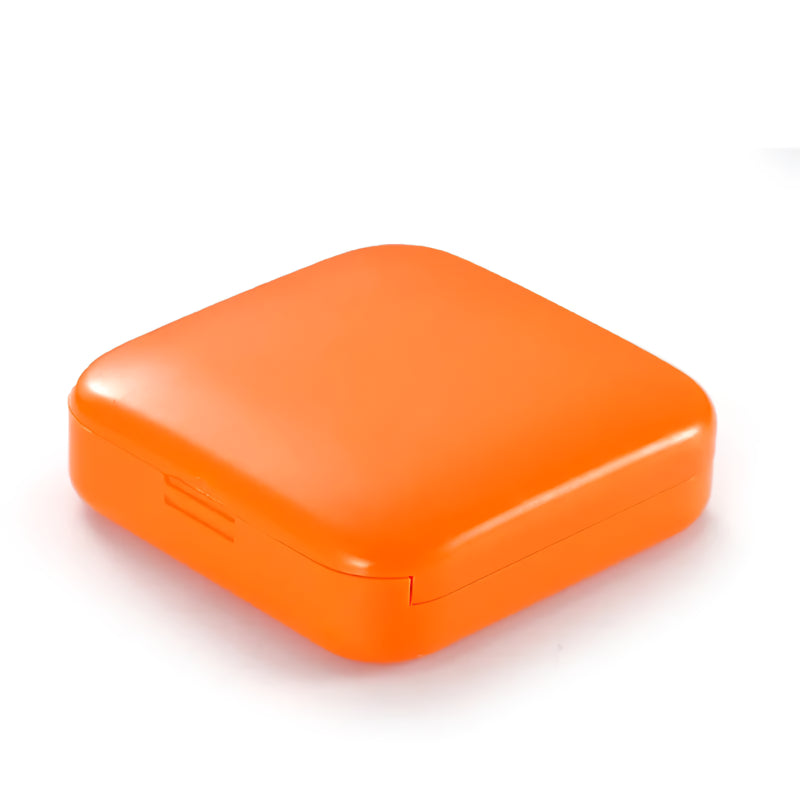 compact push-pull pill case, view 4 - MRSLM
