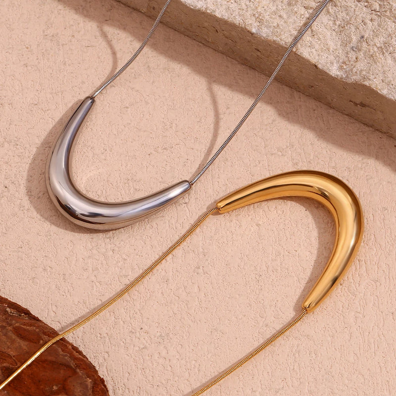 arc v-shaped pendant necklace, view 9 - MRSLM