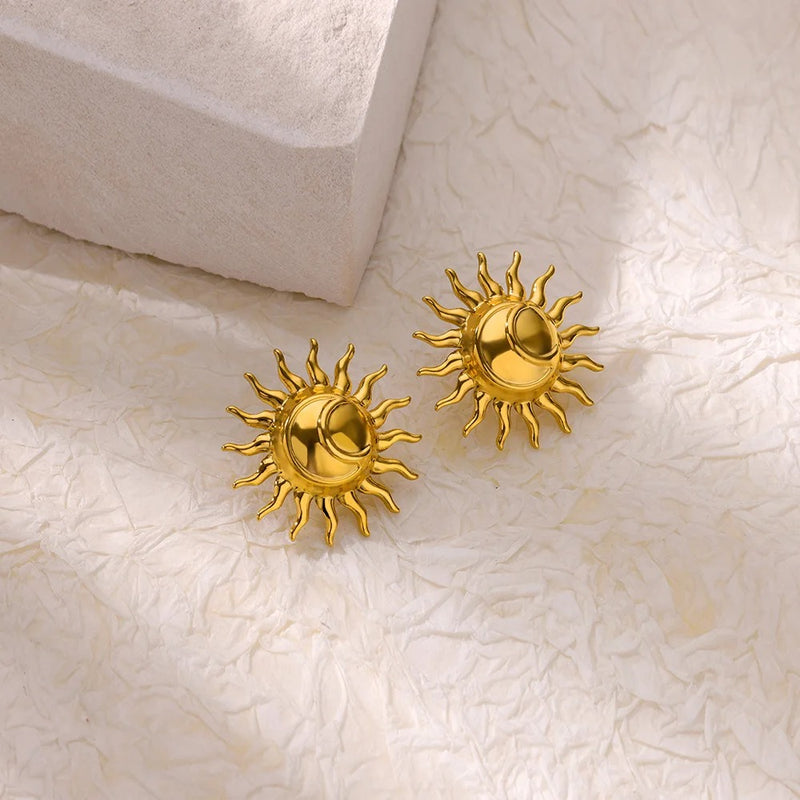 classic stud earrings, view 5 - MRSLM