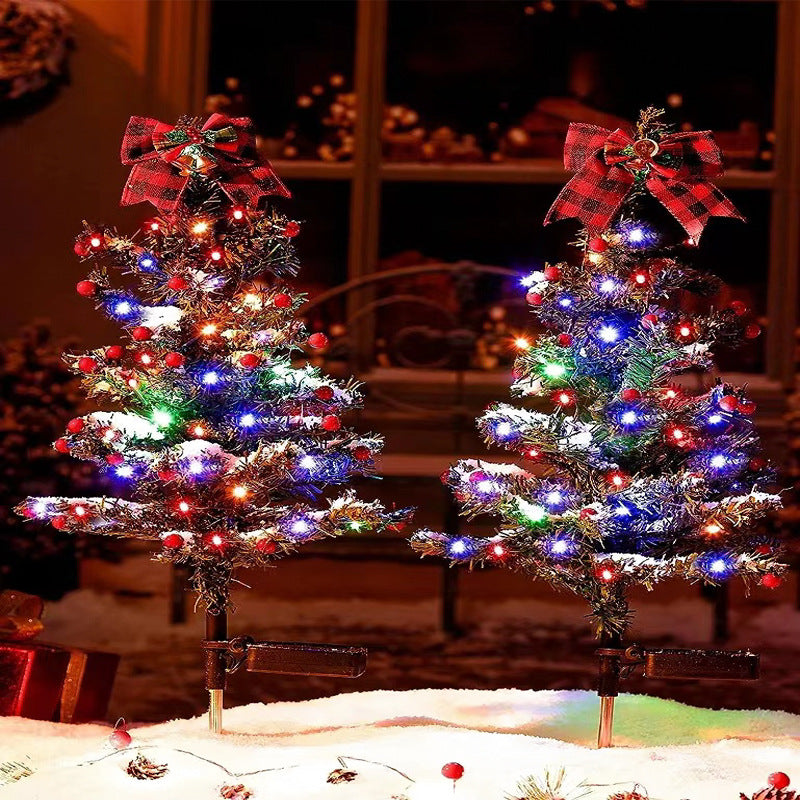 solar Christmas tree stake light, view 4 - MRSLM