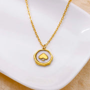 Gold heart pendant necklace, view 5 - MRSLM