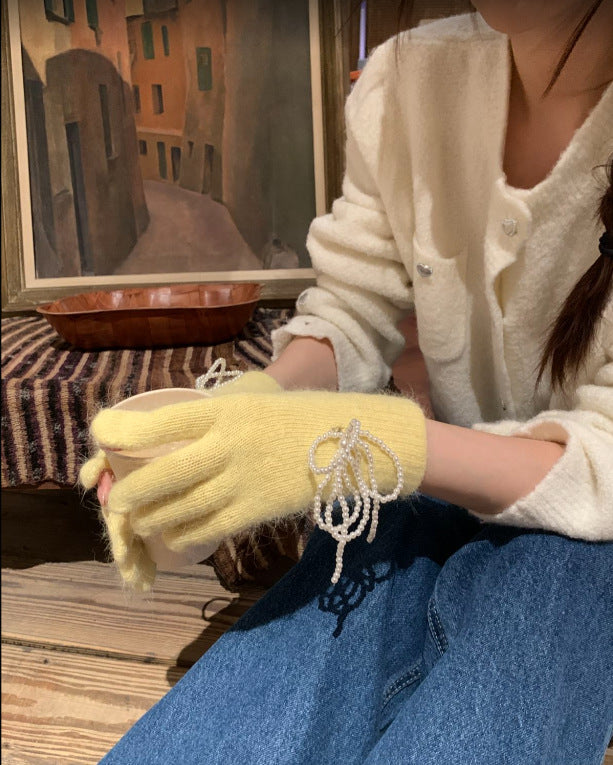 Rabbit fur pearl bow gloves, view 20 - MRSLM