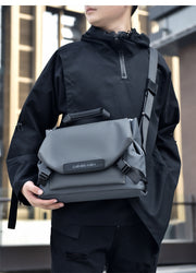 Men's Oxford messenger bag, view 8 - MRSLM