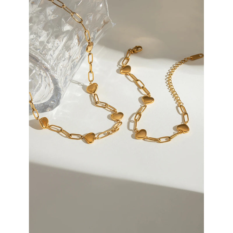 Paper clip love heart necklace, gold plated, view 4 - MRSLM