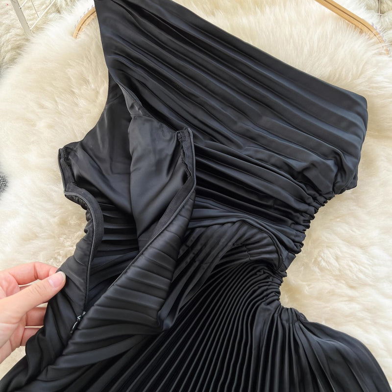 slim fit hollow-out dress, view 3 - MRSLM