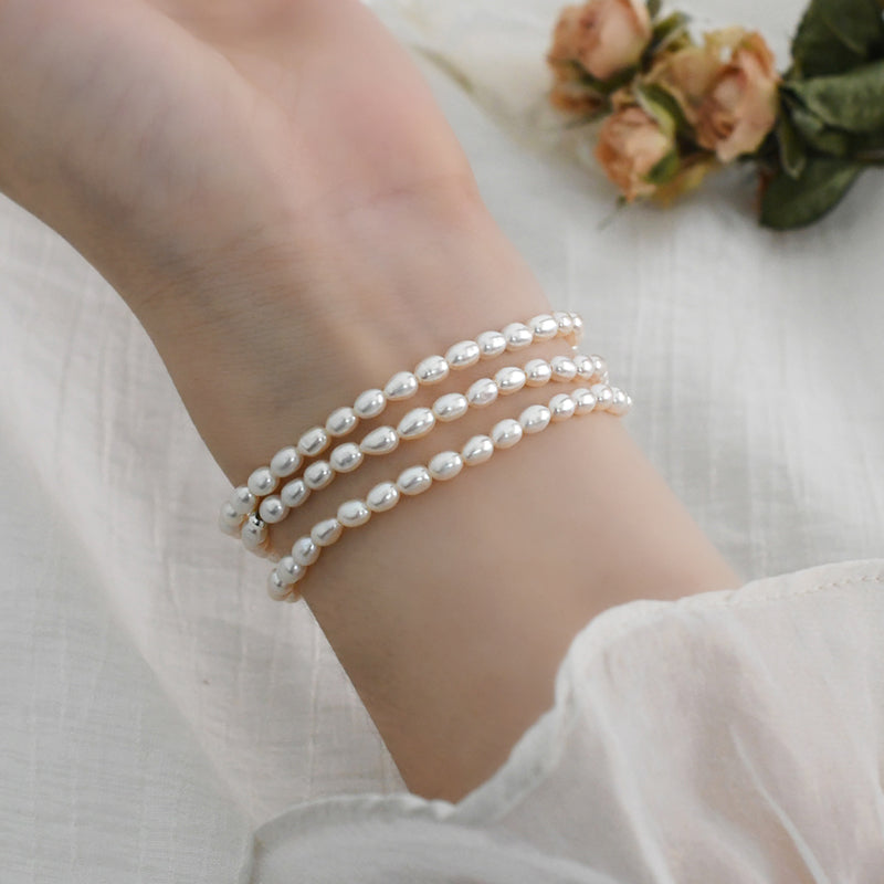 elastic pearl bracelet, view 2 - MRSLM