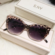 vintage cat eye sunglasses, view 4 - MRSLM