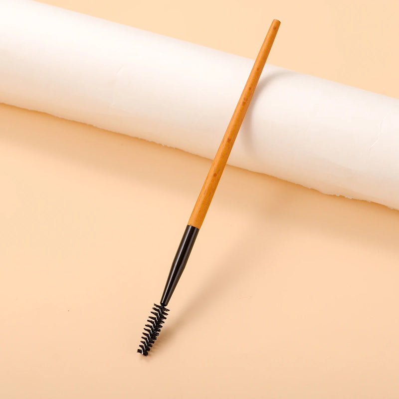 eye makeup brush for crease, eyeshadow and highlighter, view 3 - MRSLM