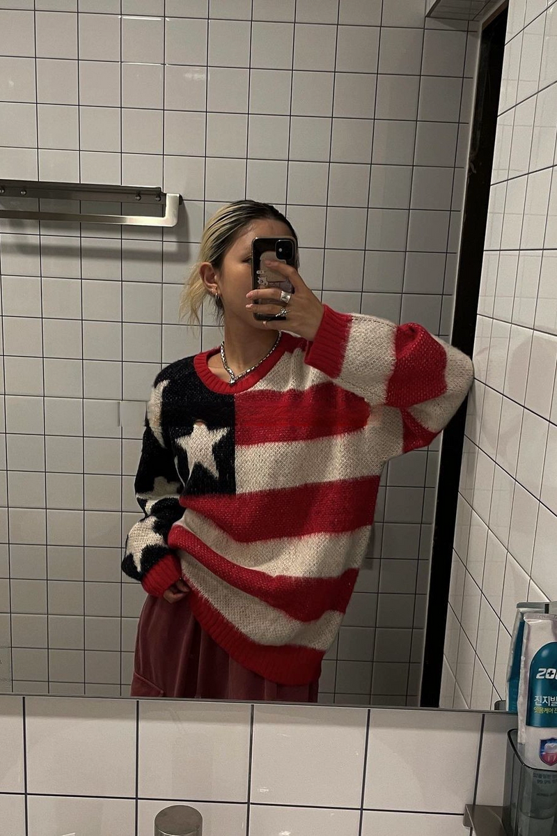 women's vintage star stripe pullover sweater, view 5 - MRSLM