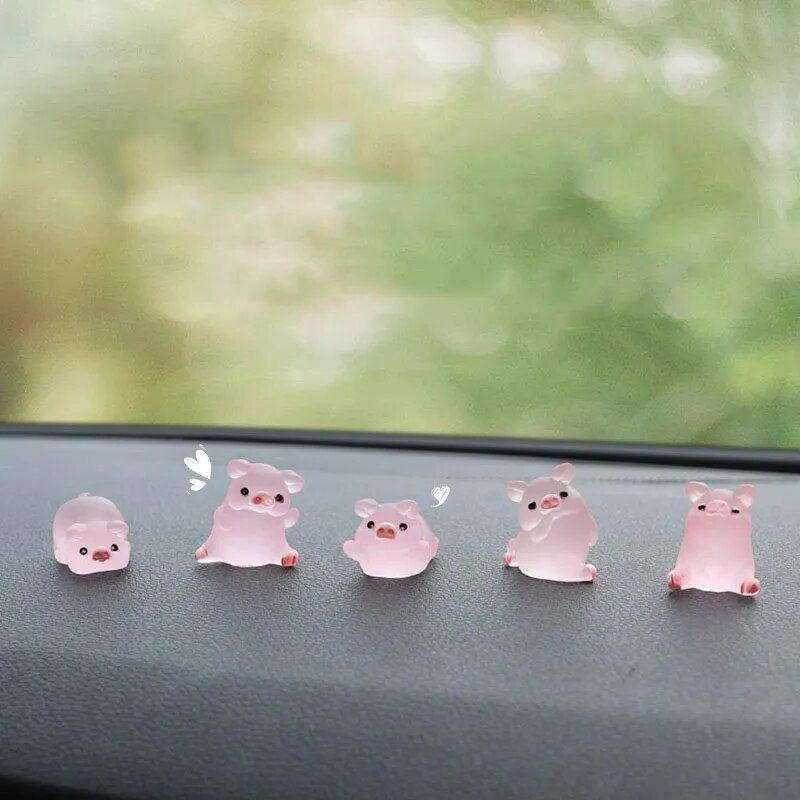 resin piggy car decoration, view 9 - MRSLM