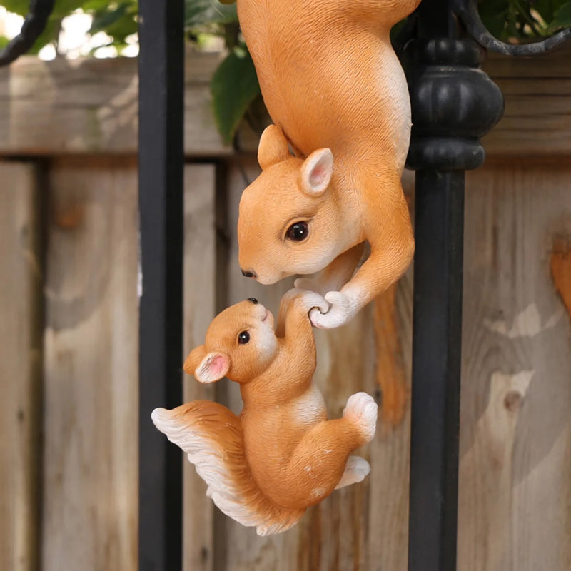 climbing squirrel figurines, view 3 - MRSLM
