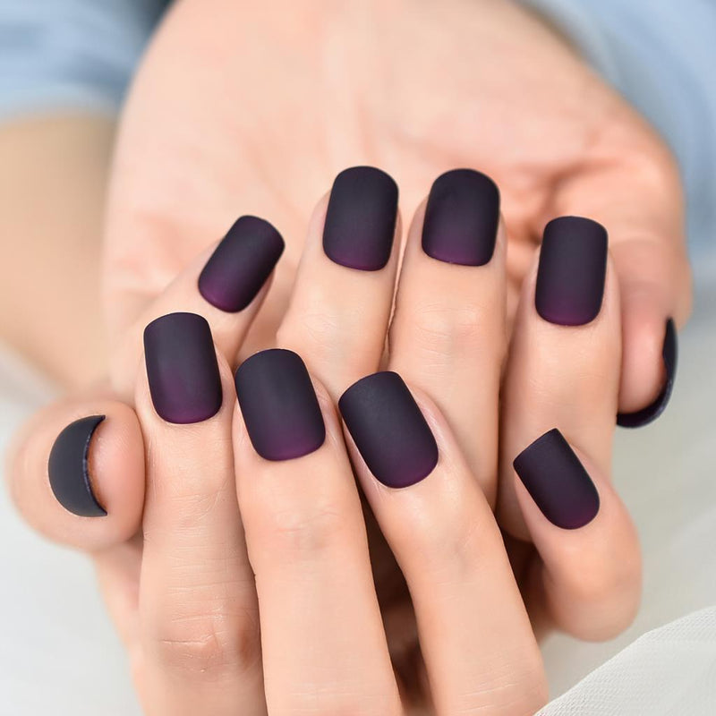 press-on nails, view 3 - MRSLM