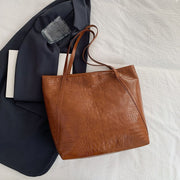 retro large-capacity tote bag, view 12 - MRSLM