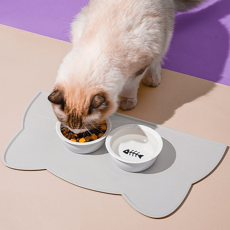 silicone pet feeding mat, view 5 - MRSLM