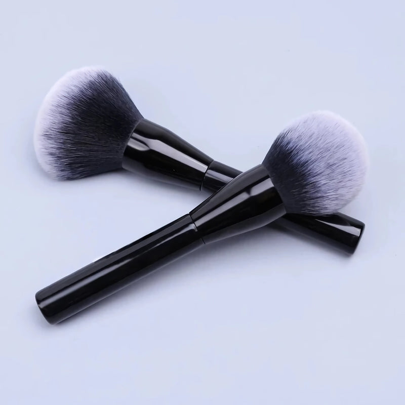 multi-purpose makeup brush, view 5 - MRSLM
