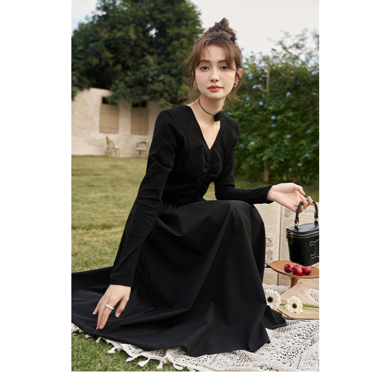 black knitted smocked midi dress, view 6 - MRSLM