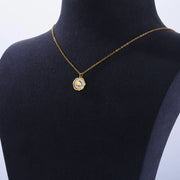 Gold heart pendant necklace, view 6 - MRSLM