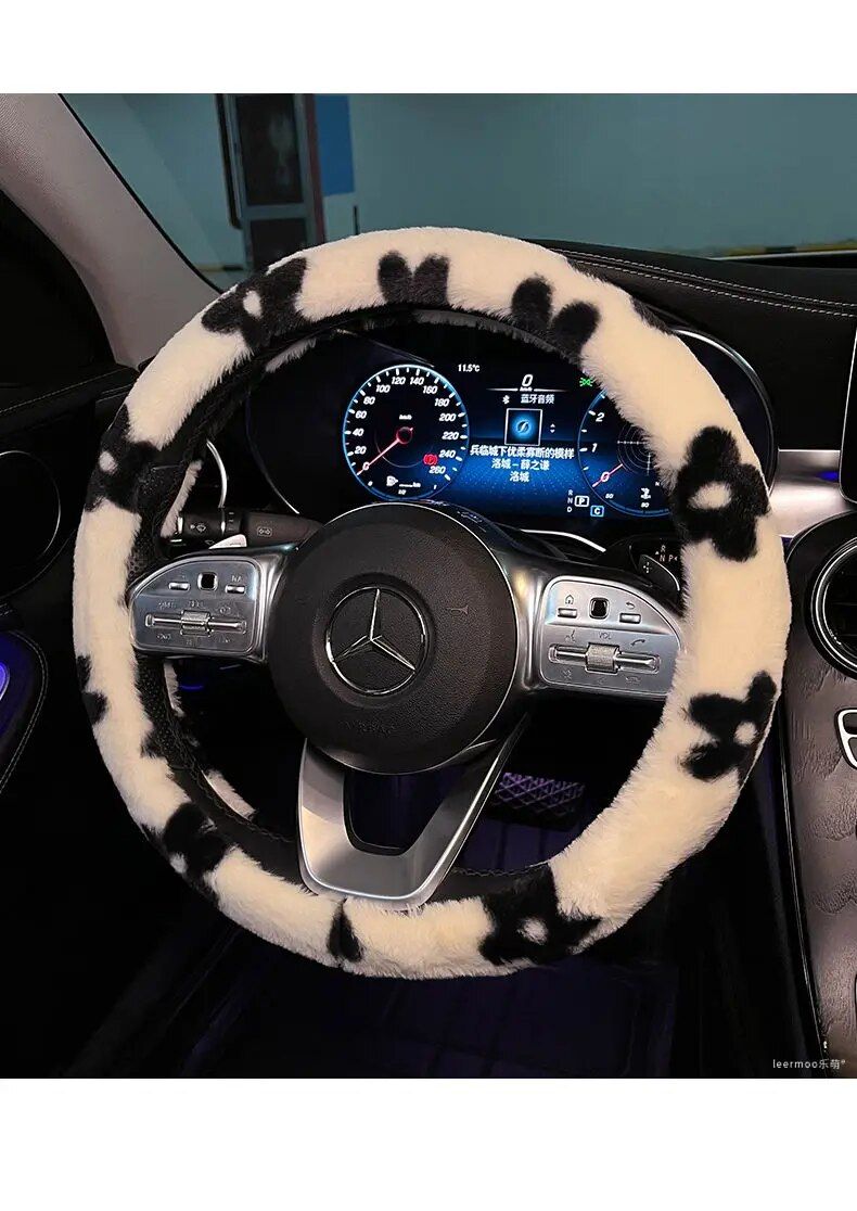 Plush winter car steering wheel cover, view 2 - MRSLM