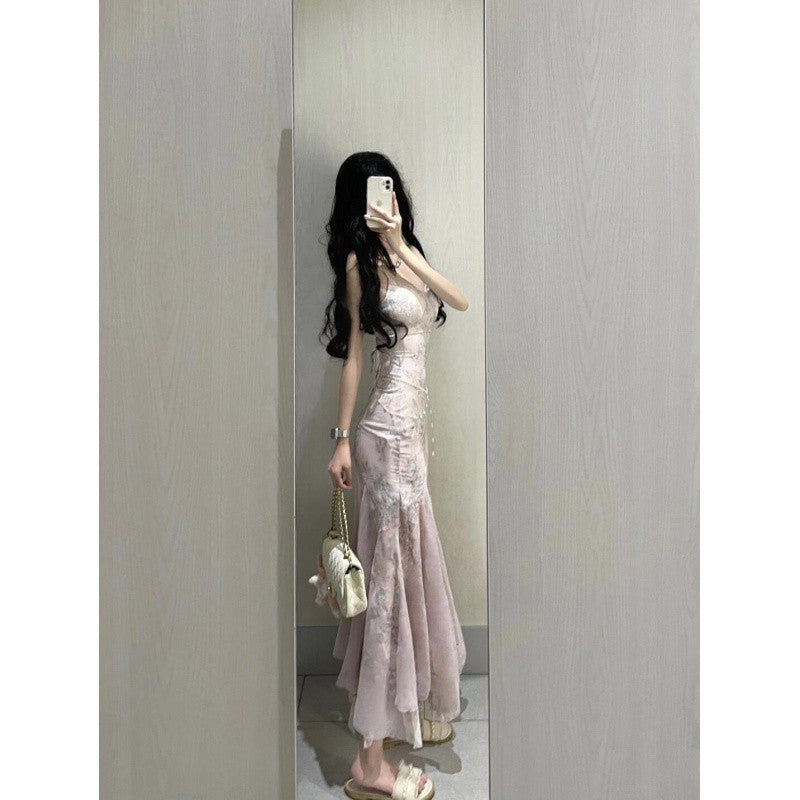 Slim fit floral fishtail dress, view 5 - MRSLM