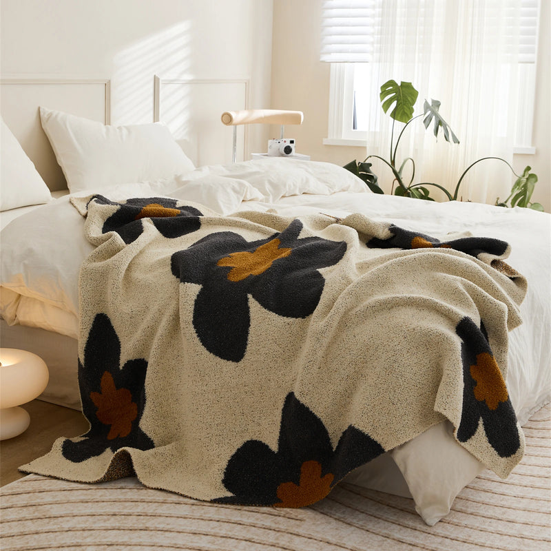 floral knitted throw blanket, view 4 - MRSLM