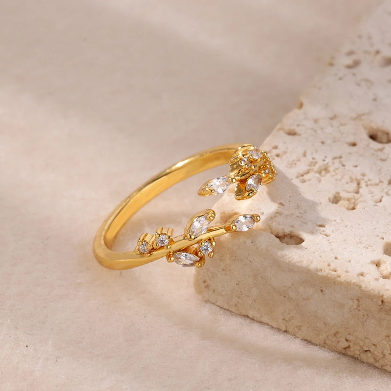 zircon leaf ring, view 4 - MRSLM