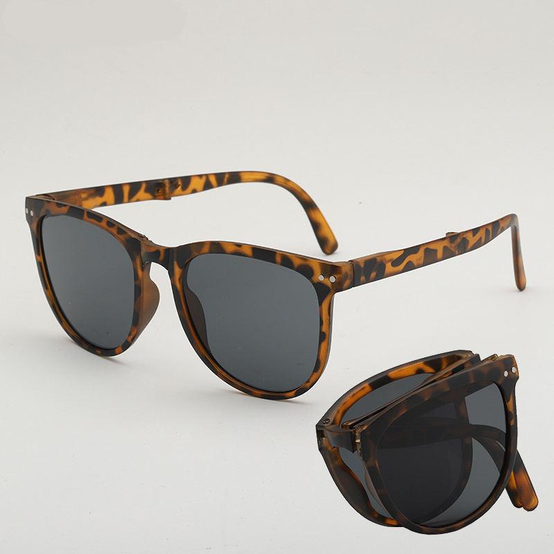 Chic folding sunglasses for women, view 5 - MRSLM