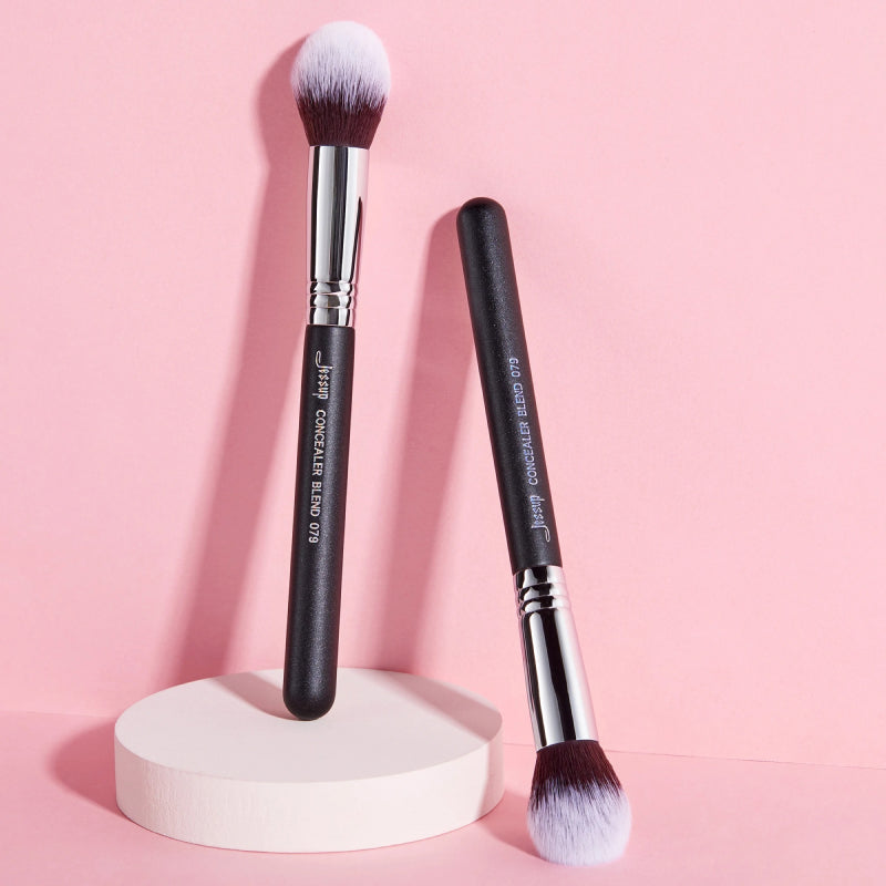 tapered concealer brush, view 5 - MRSLM