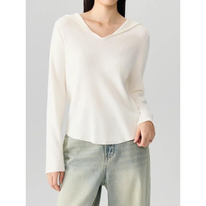 casual v-neck hooded sweater, view 6 - MRSLM