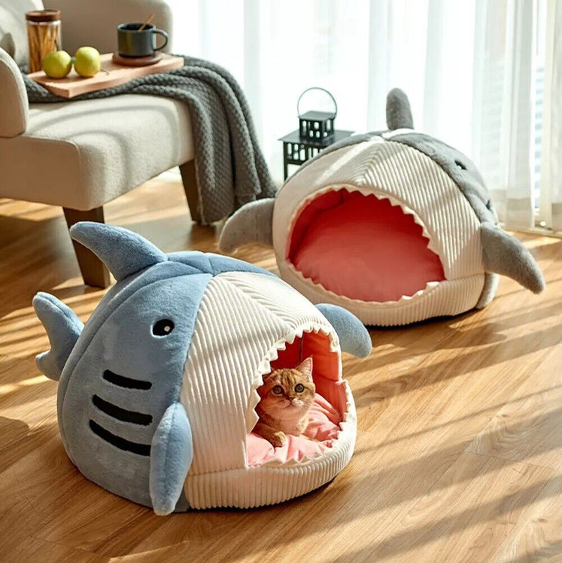 enclosed cat bed, view 4 - MRSLM