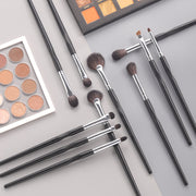 cosmetic makeup brushes set, view 6 - MRSLM