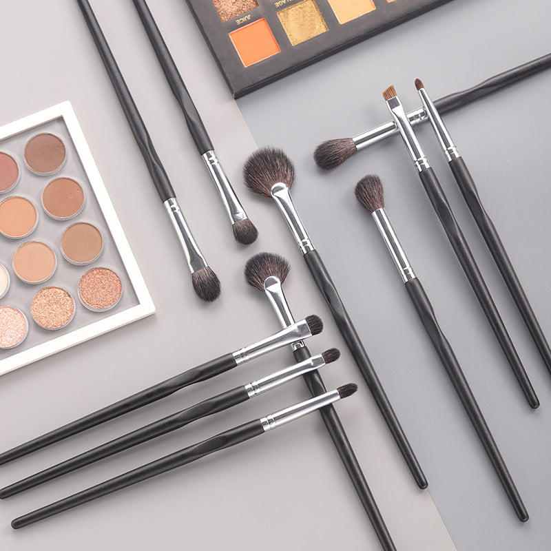 cosmetic makeup brushes set, view 6 - MRSLM