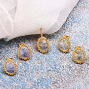 vintage chamomile topaz stud earrings - MRSLM