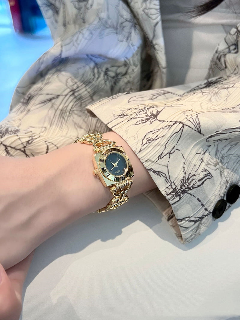 Women's retro square bracelet watch, view 4 - MRSLM
