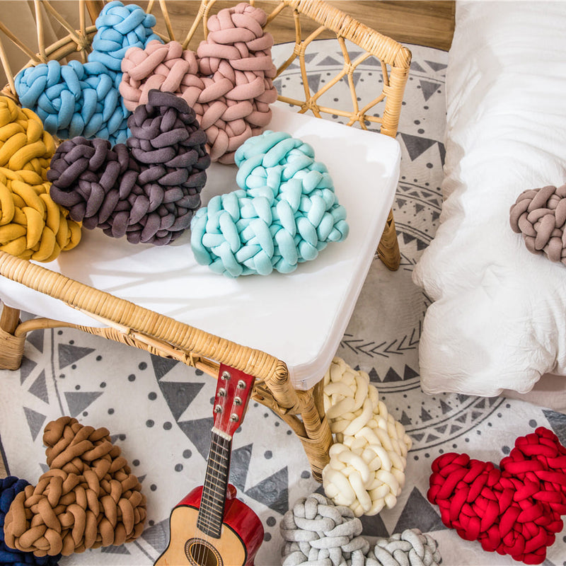 heart-shaped decorative knot cushion, view 16 - MRSLM