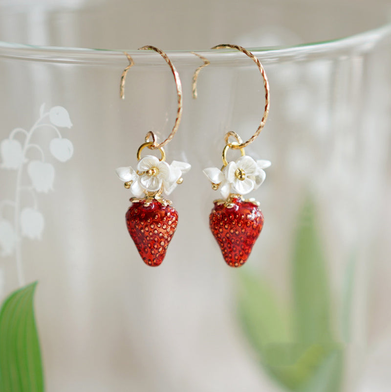 cute flower silver earrings - MRSLM