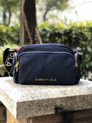 camera shoulder messenger bag, view 4 - MRSLM