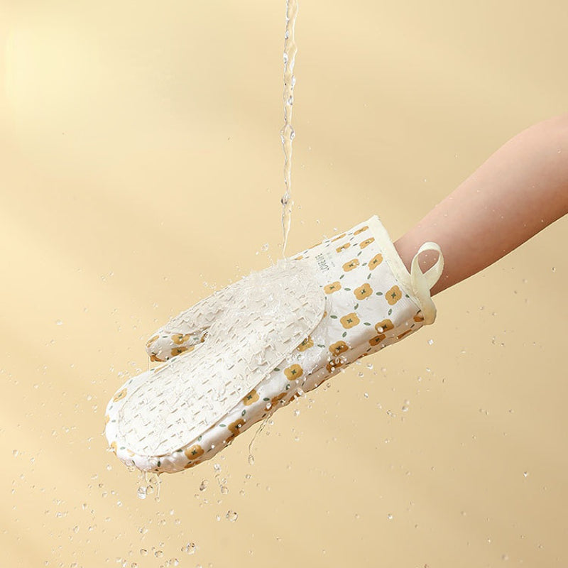 Cotton and silicone non-slip oven mitts, view 5 - MRSLM