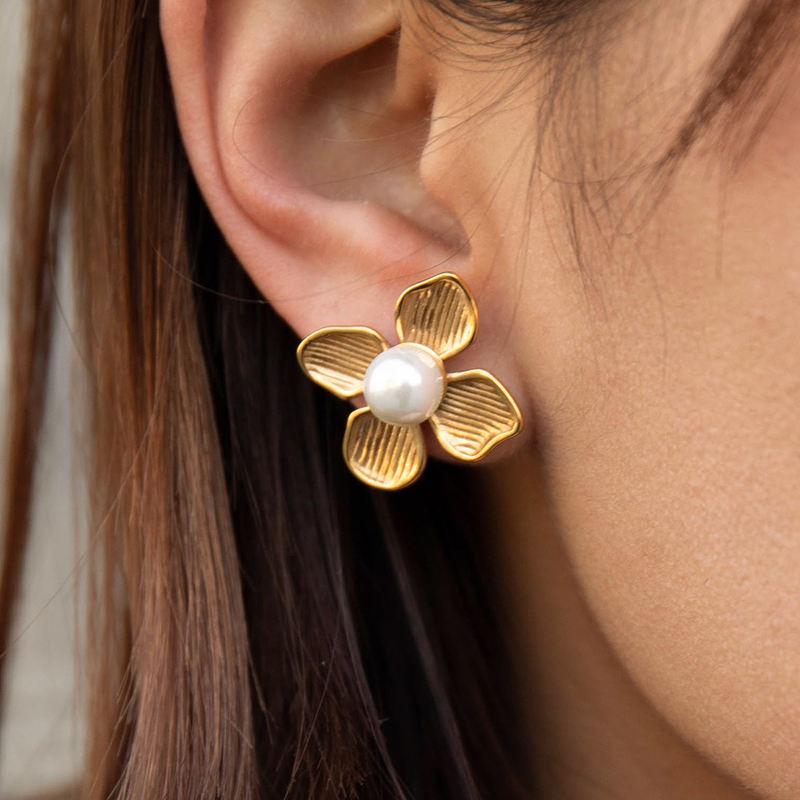 18k gold plated flower earrings with shell beads - MRSLM