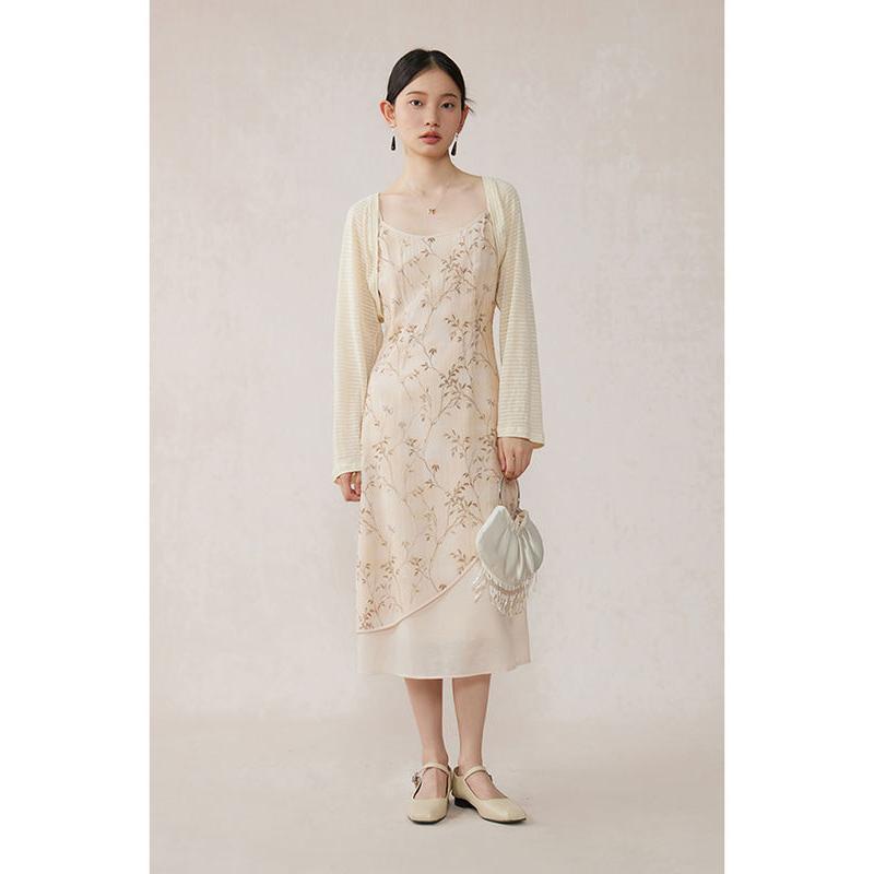 floral A-line midi dress with lace details, view 3 - MRSLM