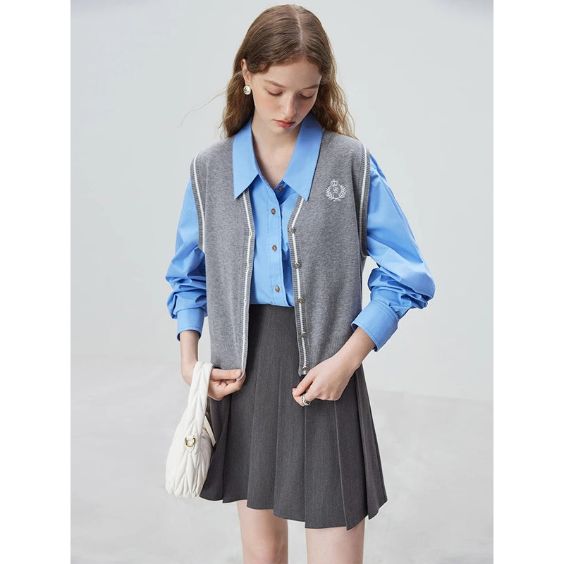 gray knitted vest for women, view 3 - MRSLM