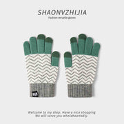 Pineapple knit wool gloves for women, view 5 - MRSLM