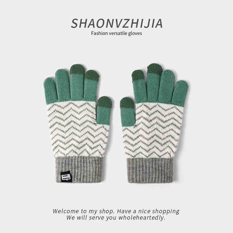 Pineapple knit wool gloves for women, view 5 - MRSLM