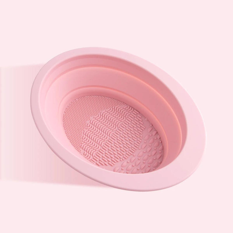 silicone makeup brush cleaner and scrubber, view 3 - MRSLM