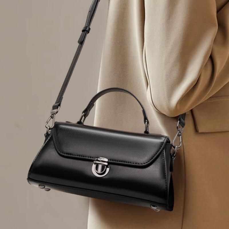 women's leather crossbody bag, view 5 - MRSLM